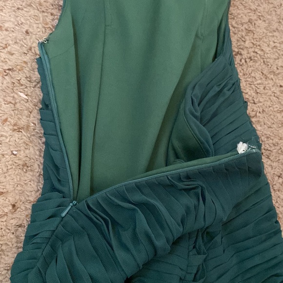 Emerald Green Hoco/Prom Dress - Picture 5 of 8